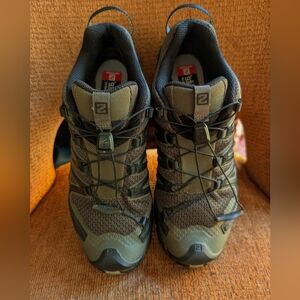 Salomon XA Pro 3D Hiking Boots EUC - Size 8